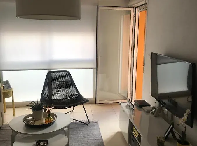 Designer\'S Flat - 3 Bdrm - Wifi - Best Location